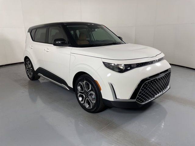 2025 Kia Soul EX photo 2