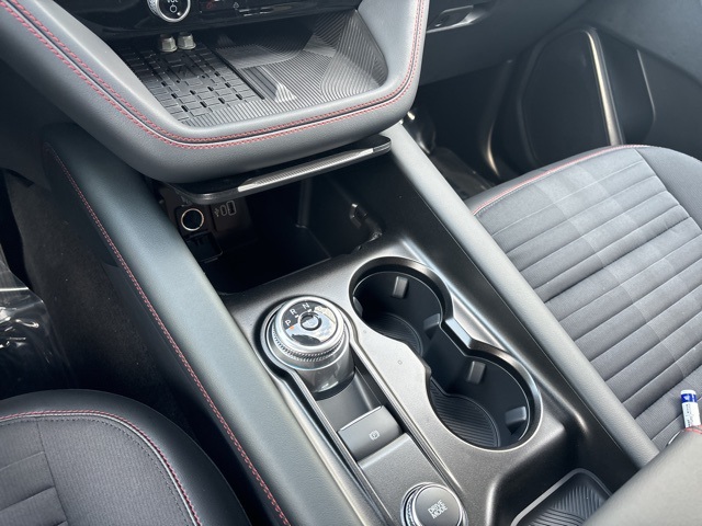 2025 Ford Explorer ST-Line photo 24