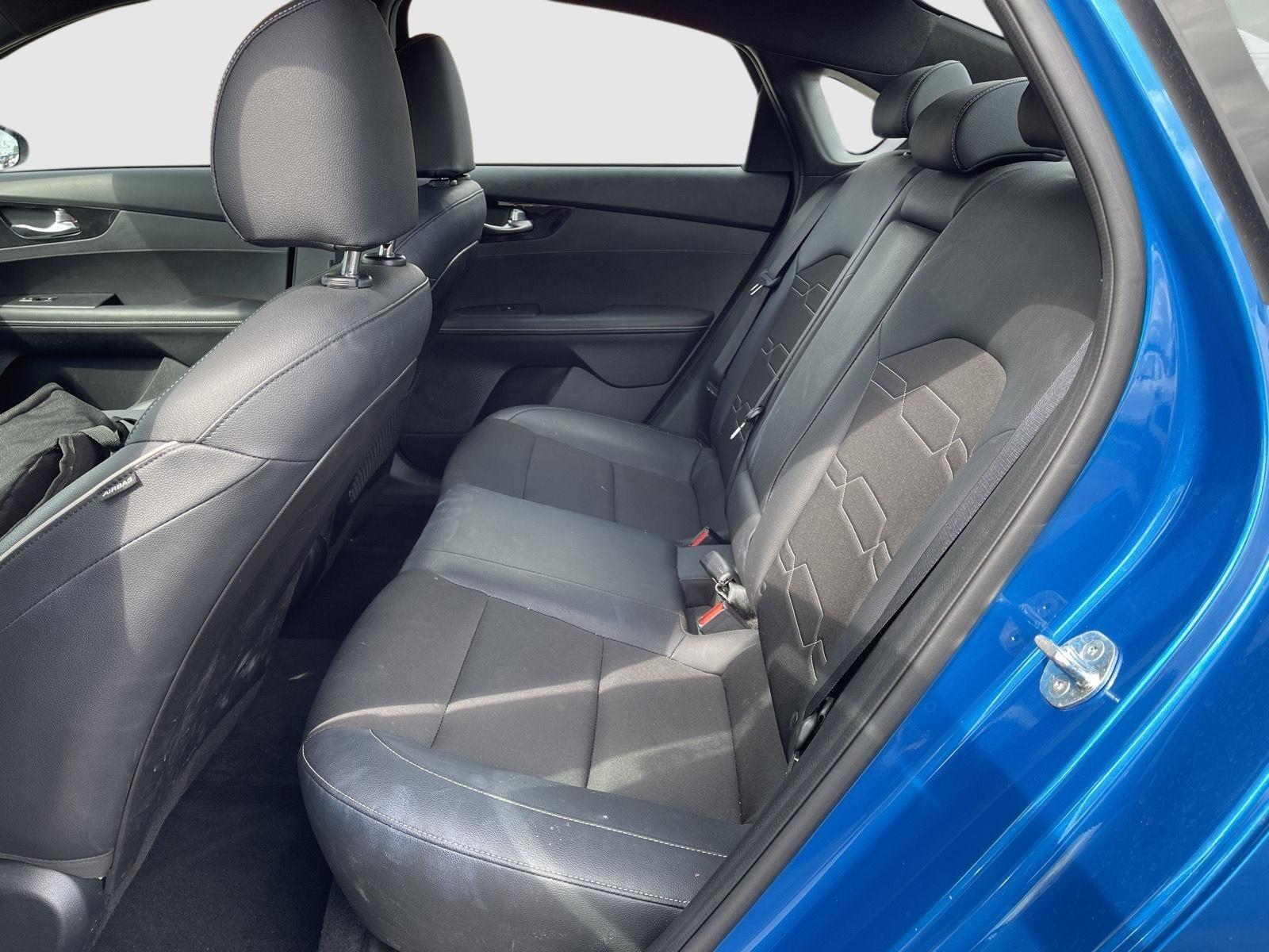 2022 Kia Forte GT-Line photo 14