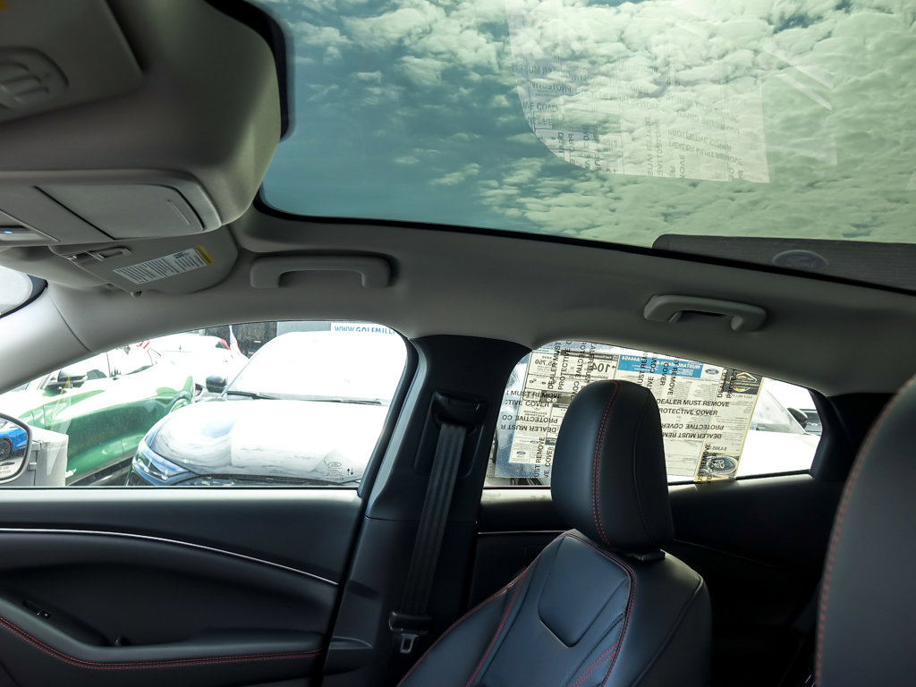 2025 FORD MUSTANG MACH-E - Image 9