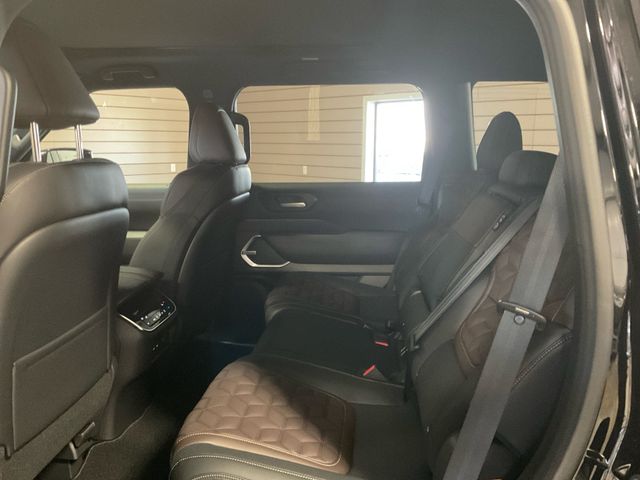 2025 Nissan Armada Platinum photo 10