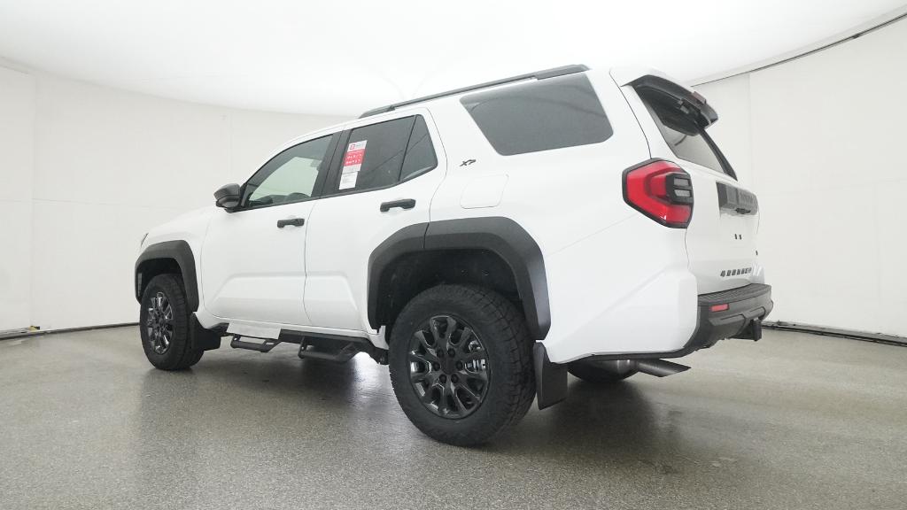 2025 Toyota 4Runner SR5 photo 14