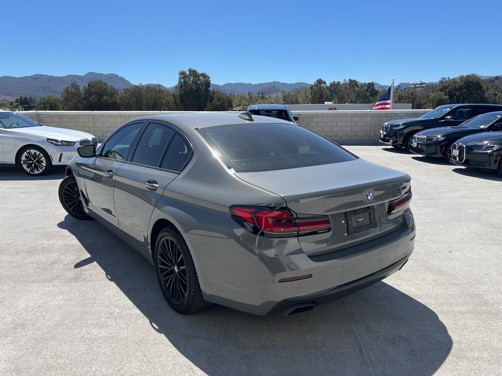 2022 Bmw 530i photo 2