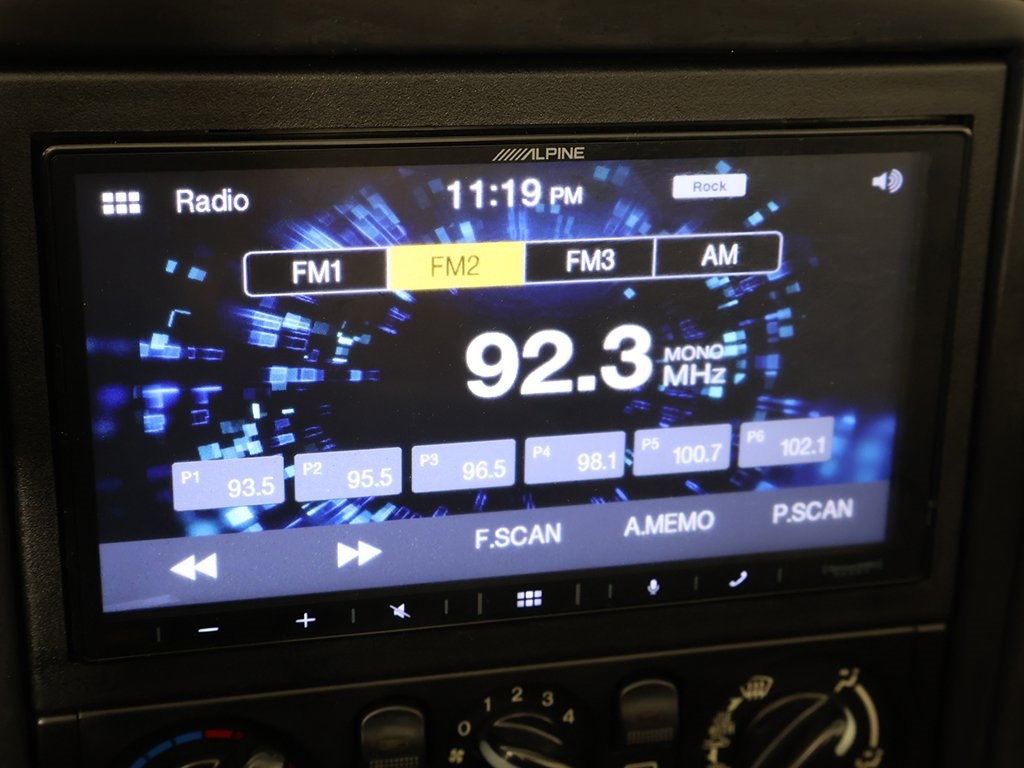 2003 Mazda MX-5 Miata Miata Base photo 25