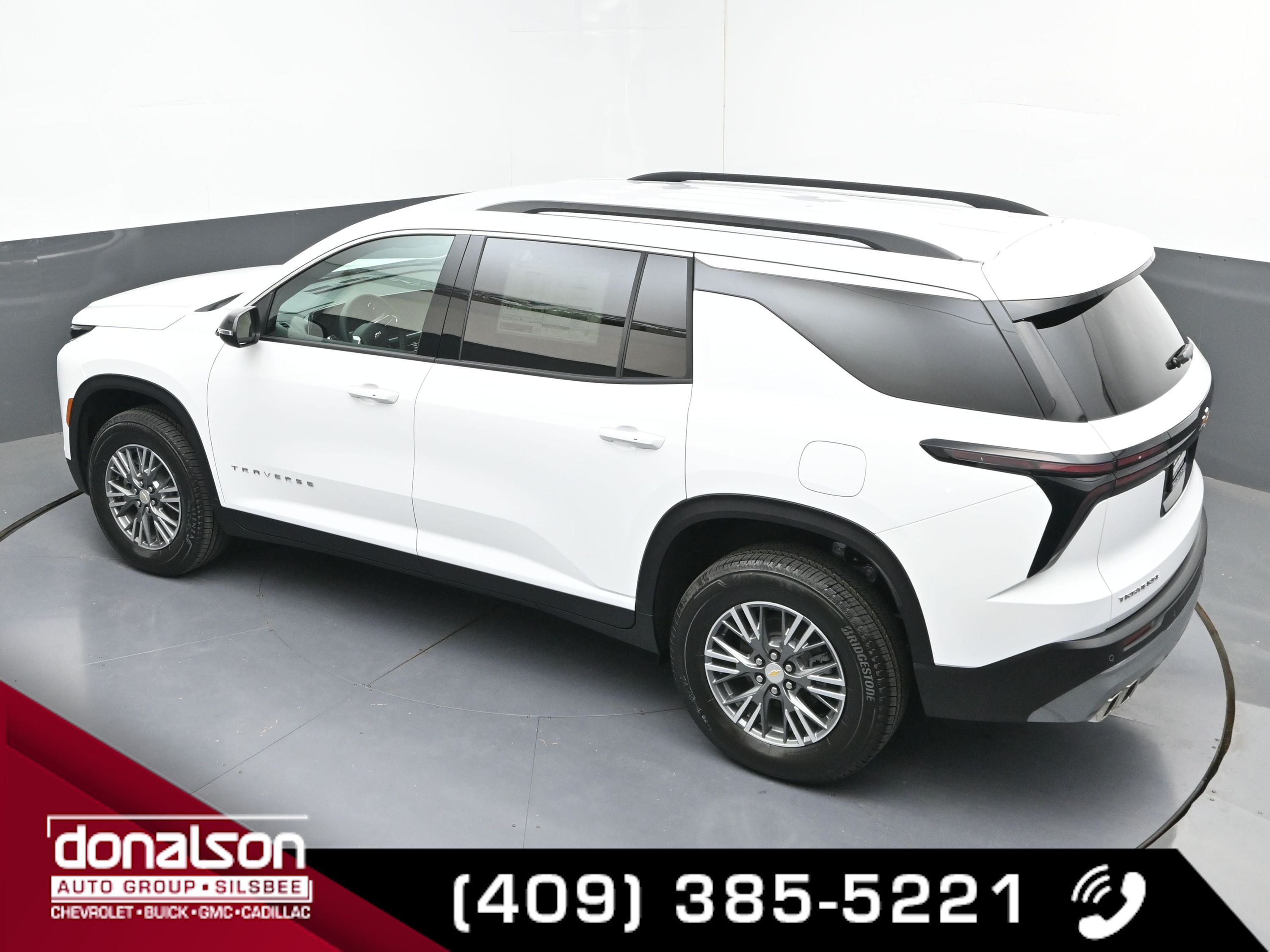 2026 Chevrolet Traverse photo 18