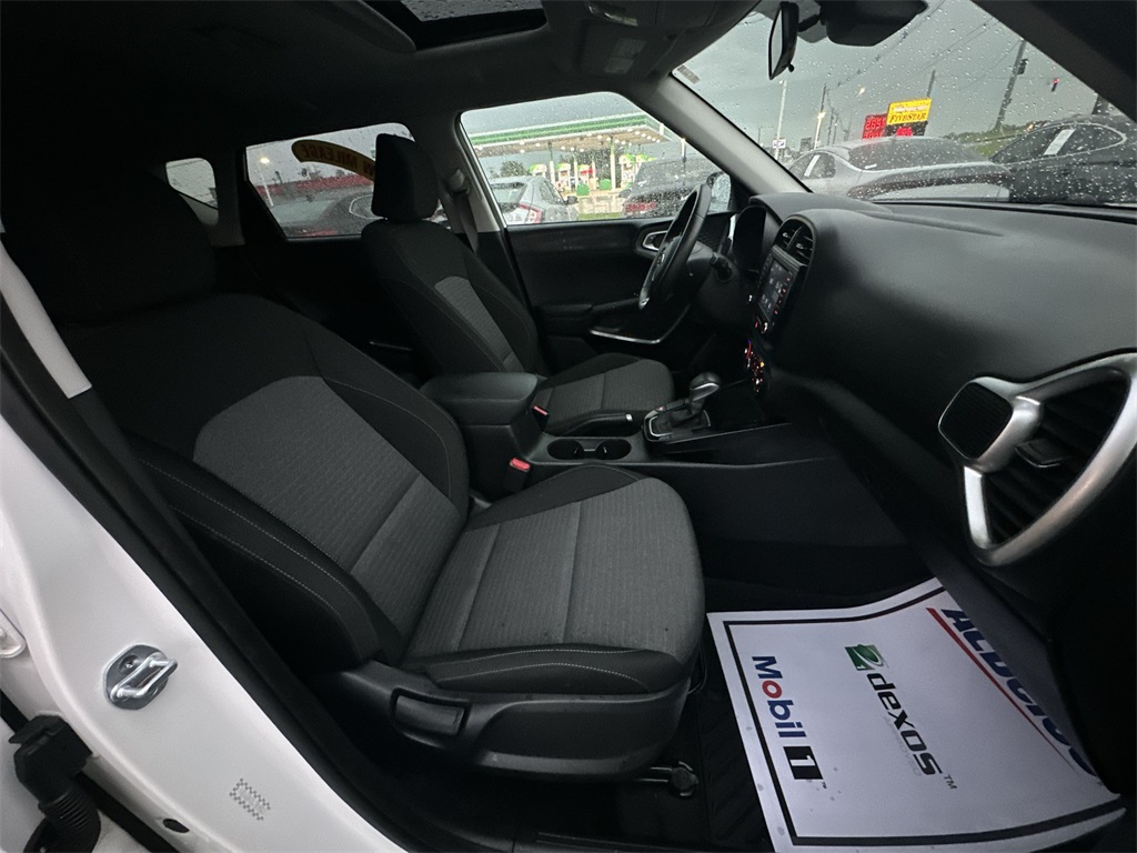 2020 Kia Soul GT-Line photo 23