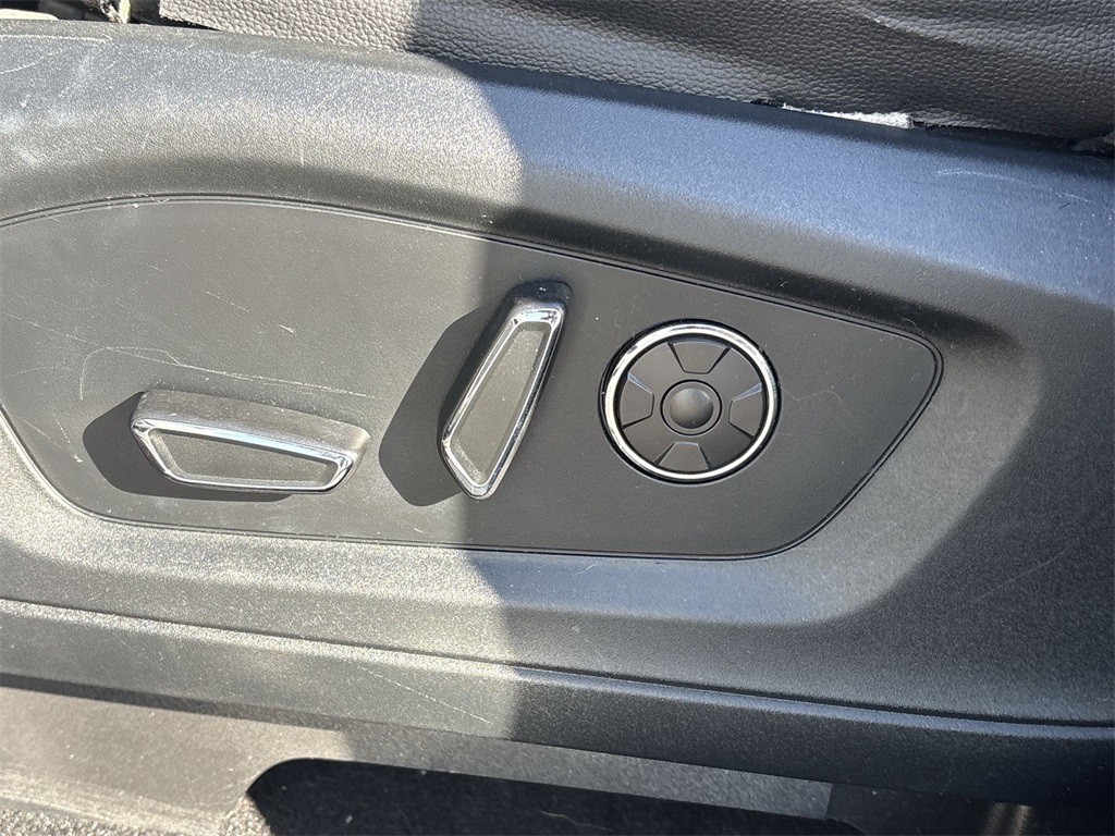 2020 Ford Explorer ST photo 13