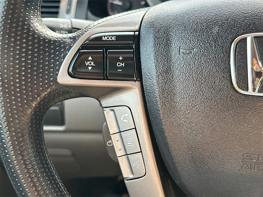 2016 Honda Odyssey SE photo 18