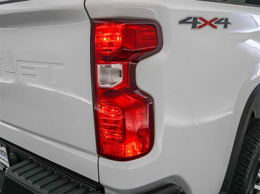 2024 Chevrolet Silverado 2500HD Work Truck photo 4