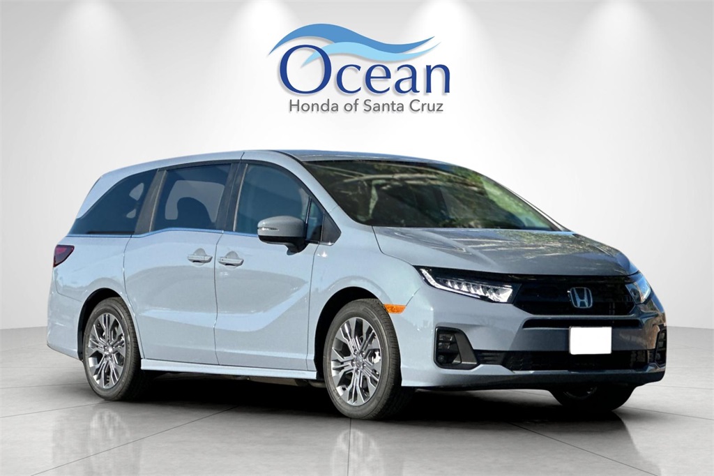 2026 Honda Odyssey Touring photo 2