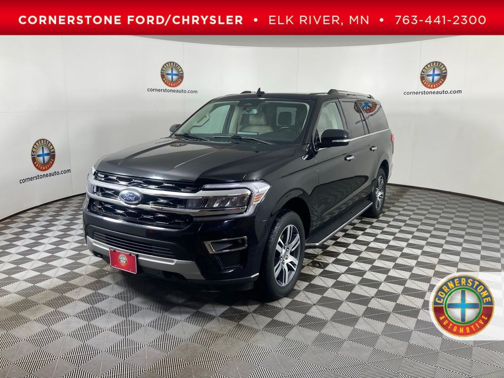 2023 Ford Expedition Limited's photo