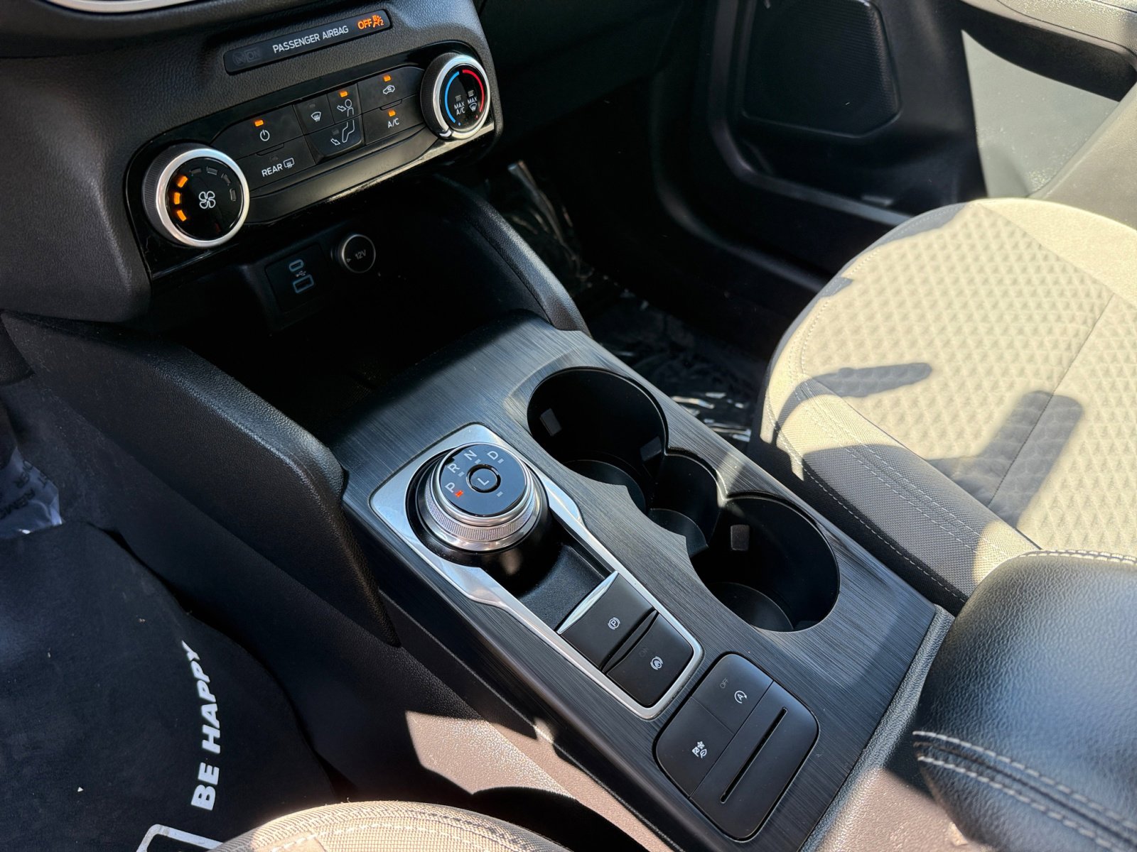 2021 Ford Escape SE photo 13