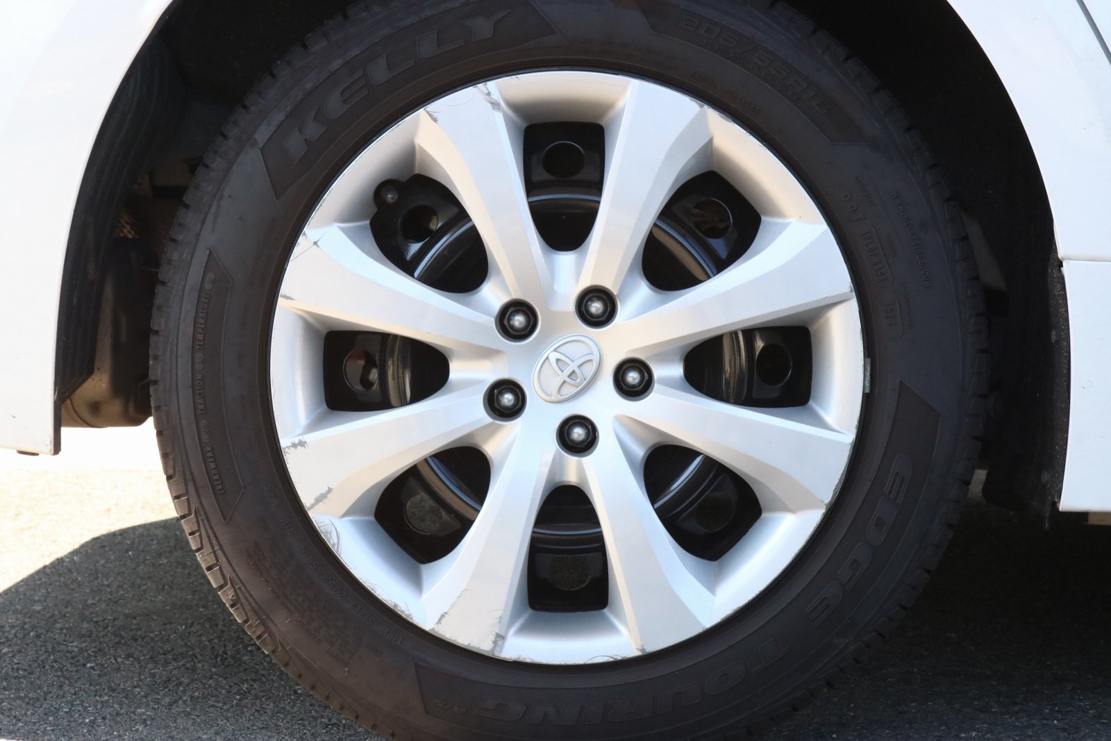 2023 Toyota Corolla LE photo 14