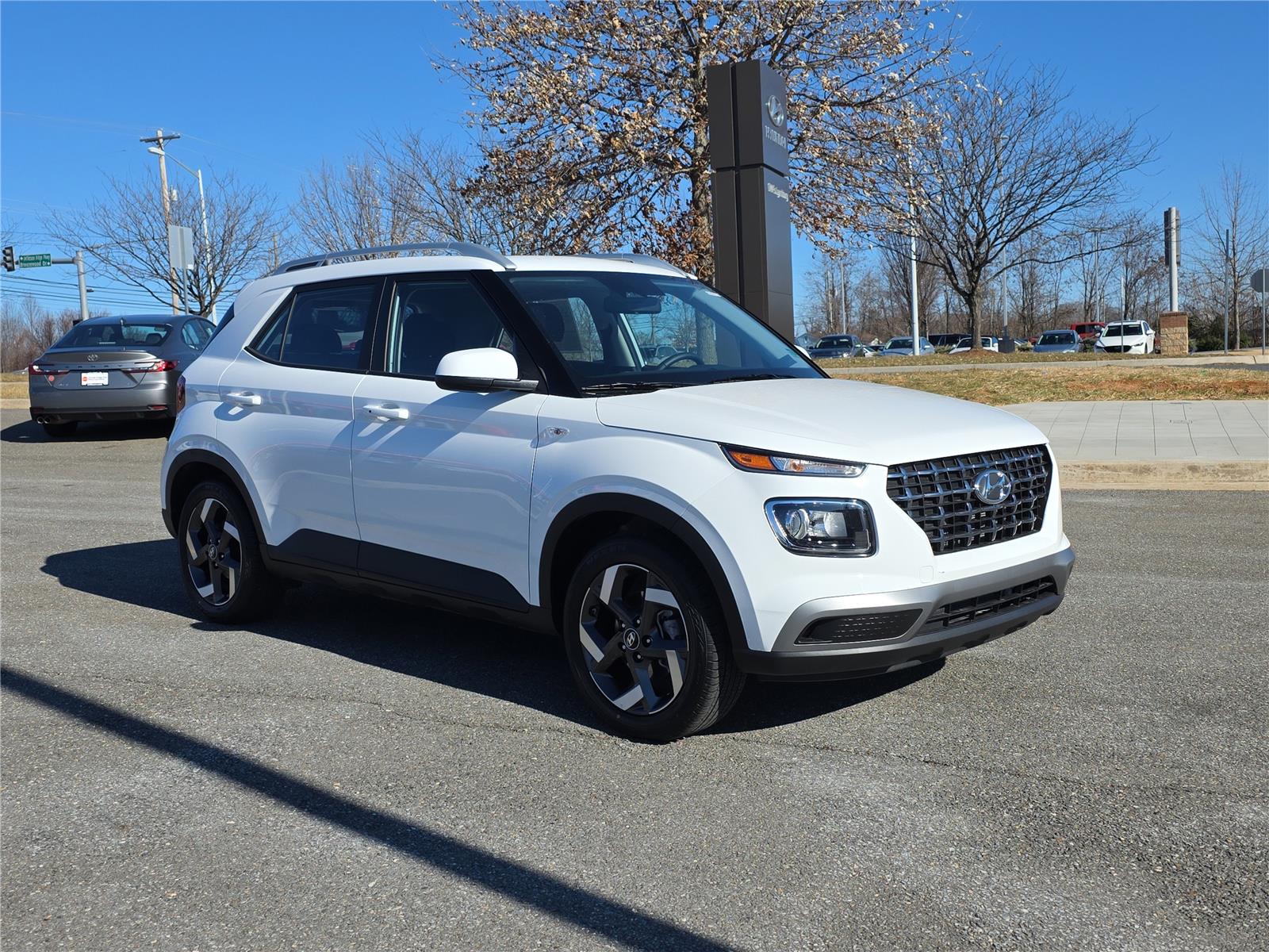 2025 Hyundai Venue SEL's photo