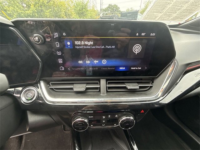 2025 Chevrolet Trax photo 3