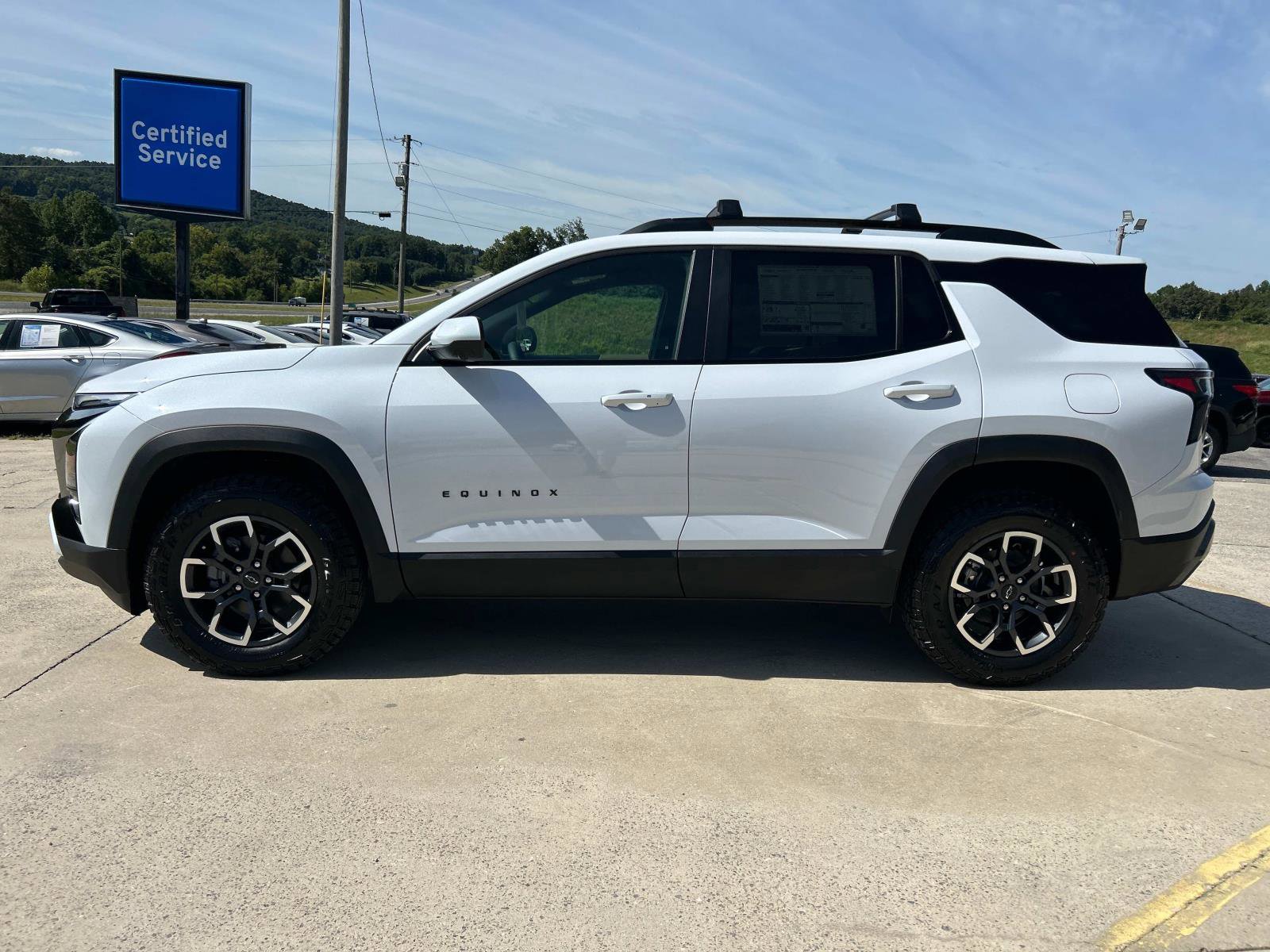 2026 Chevrolet Equinox ACTIV photo 7