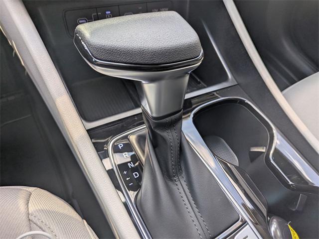 New 2025 Green Hyundai SEL FWD image 7