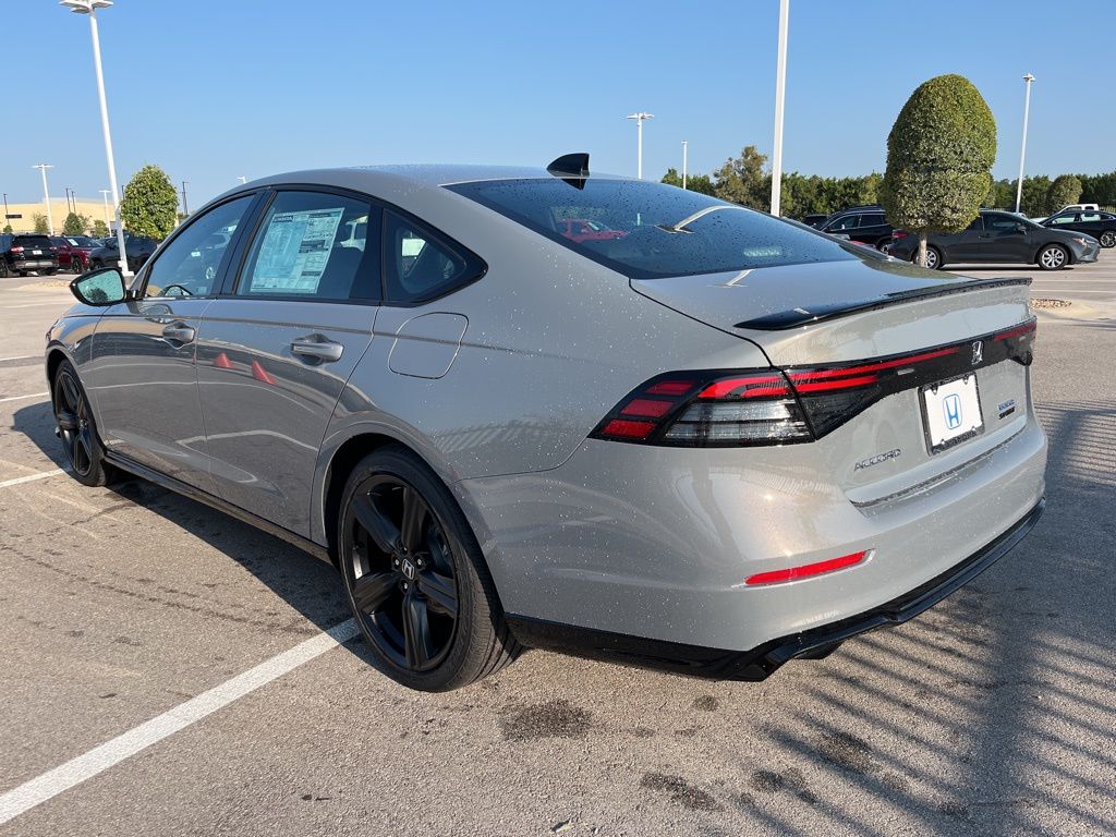 2025 Honda Accord Hybrid Sport-L photo 4
