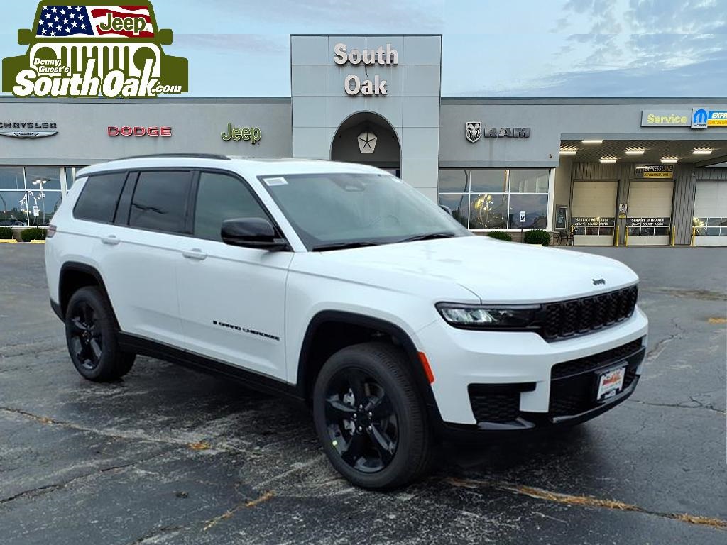 2025 Jeep Grand Cherokee L Altitude's photo