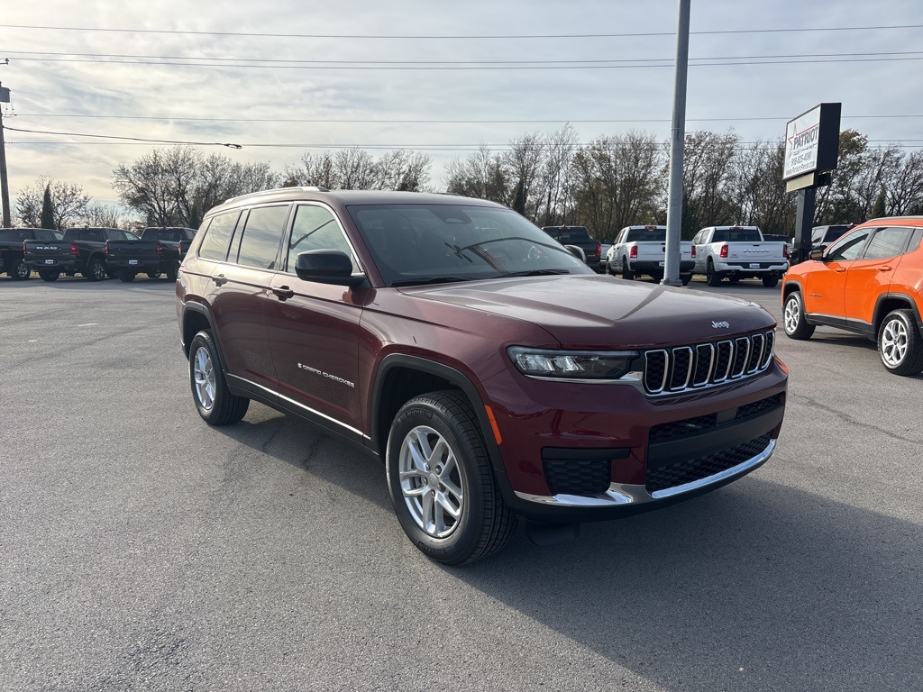 2025 Jeep Grand Cherokee L Laredo's photo