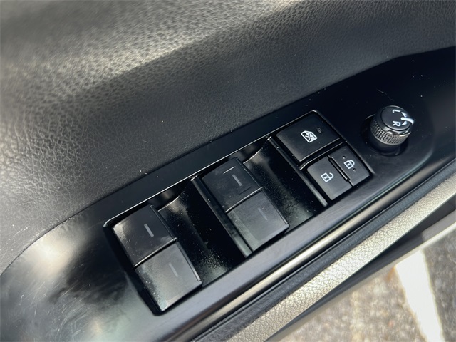2025 Toyota Camry SE photo 21