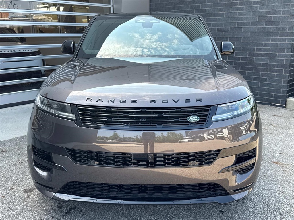 2025 Land Rover Range Rover Sport SE photo 2