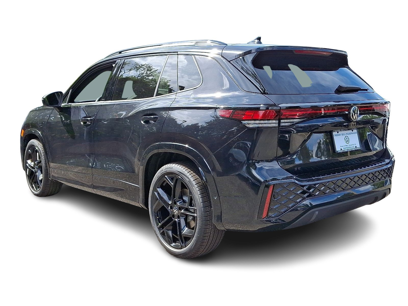 2025 Volkswagen Tiguan SE R-Line Black photo 2