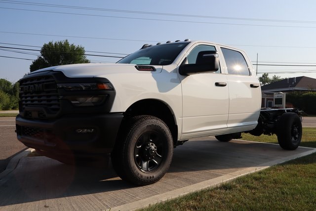 2025 Ram 3500 Tradesman photo 7