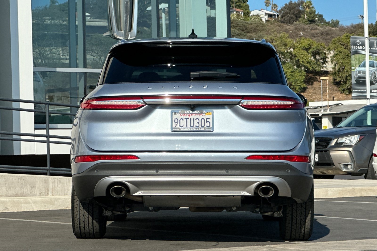 2022 Lincoln Corsair Standard photo 3