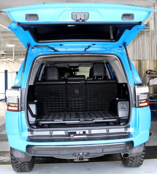2019 Toyota 4Runner SR5 photo 10