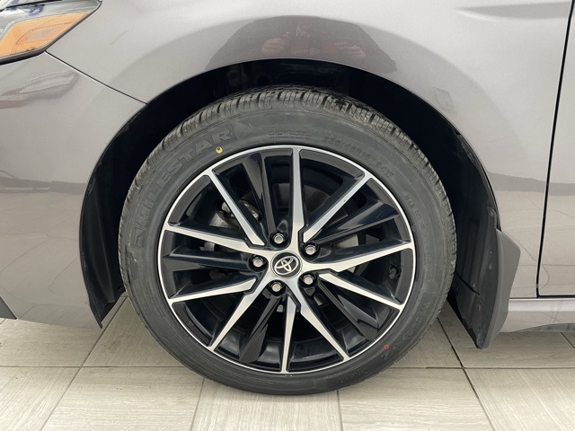 2023 Toyota Camry SE photo 4