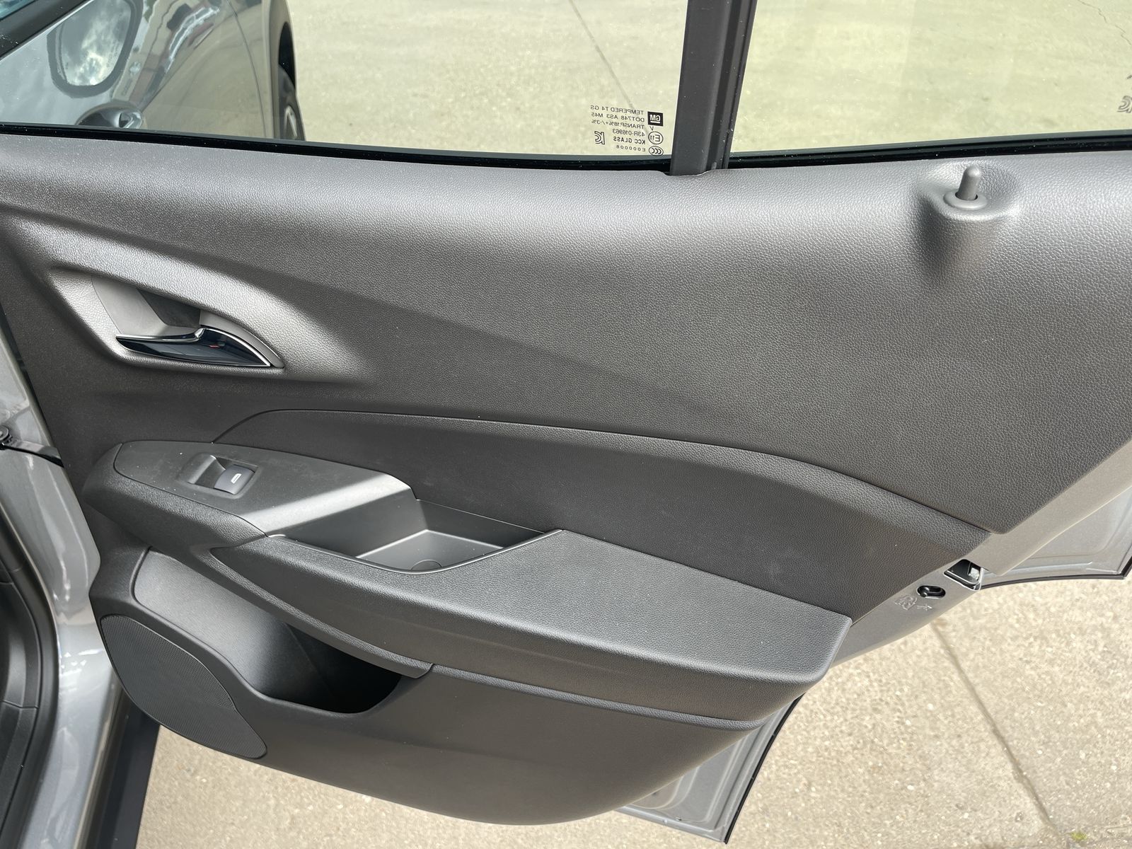 2025 Chevrolet Trax LT photo 14