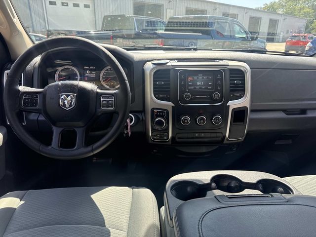 2016 Ram 1500 SLT photo 16