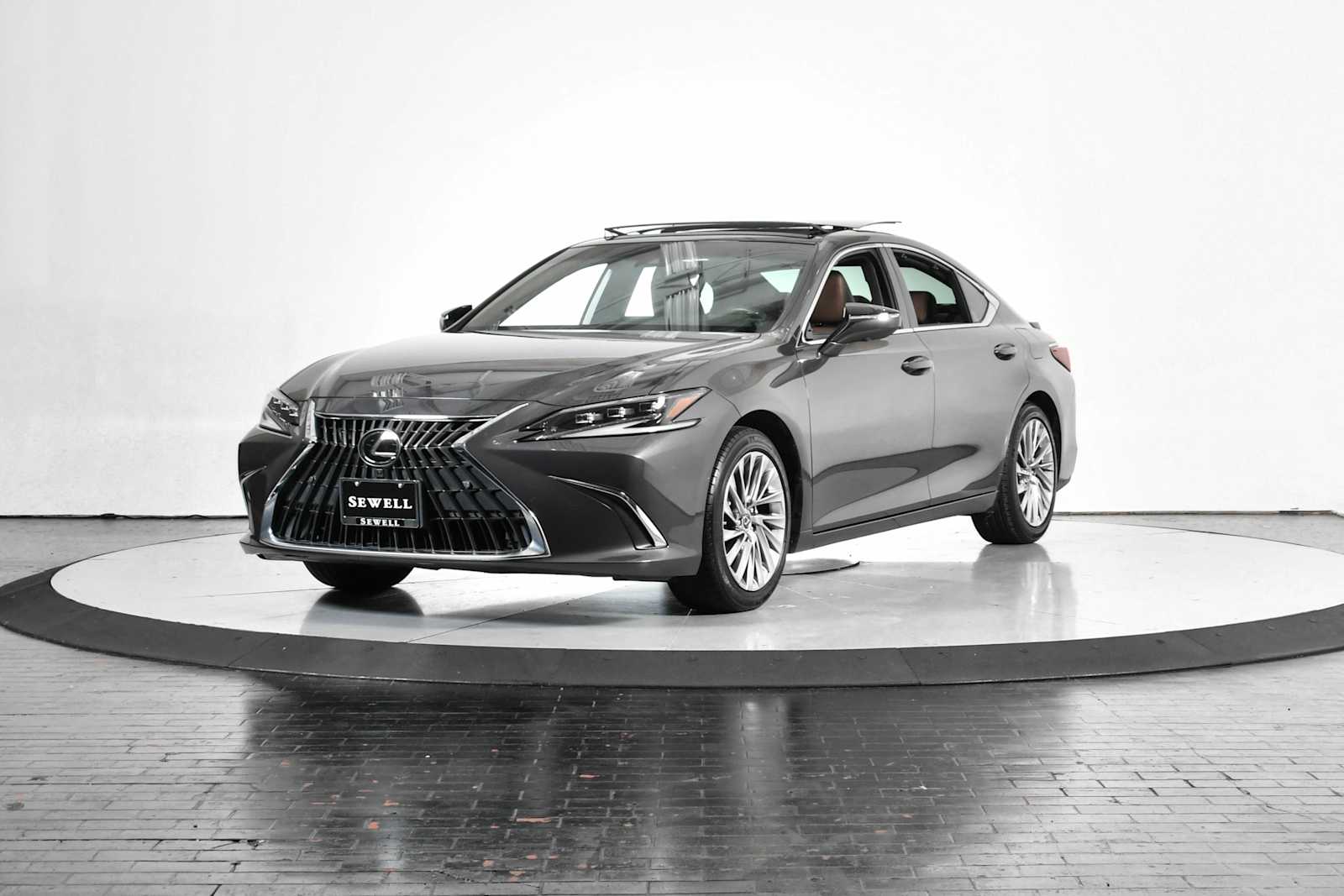 2023 Lexus ES 350 Ultra Luxury's photo