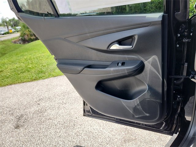 2025 Buick Envista ST photo 10
