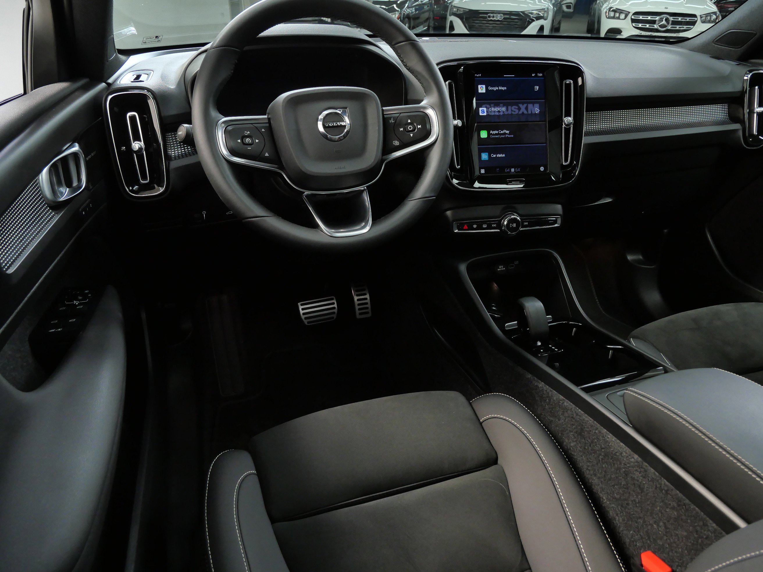 Used 2022 Volvo XC40 Ultimate with VIN YV4ED3UB2N2768871 for sale in Minnetonka, Minnesota