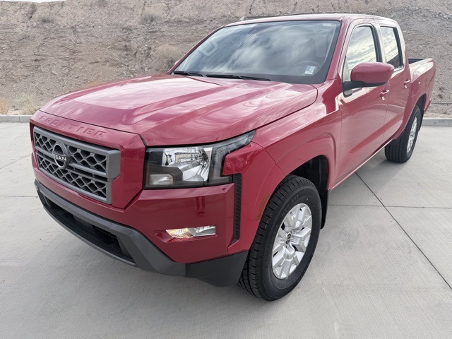 2022 Nissan Frontier SV's photo