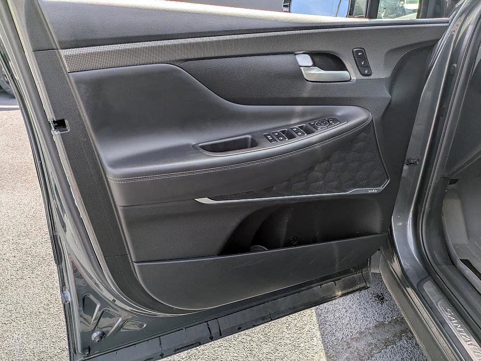 2020 Hyundai Santa Fe Limited photo 10