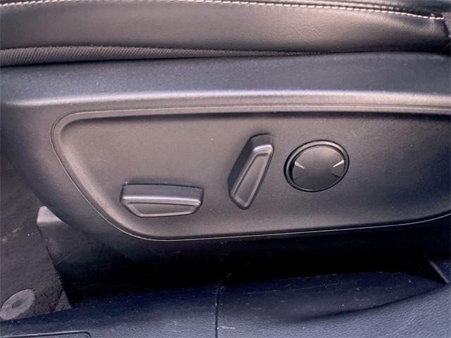 2024 Ford Escape Platinum photo 4