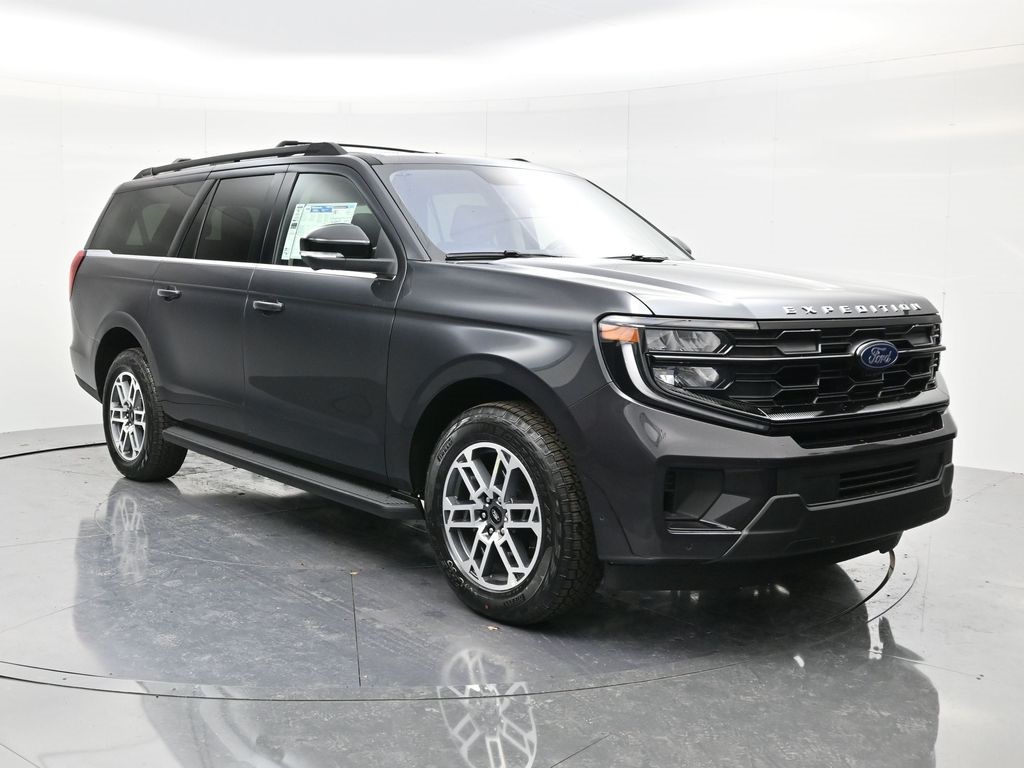 2025 Ford Expedition Active's photo