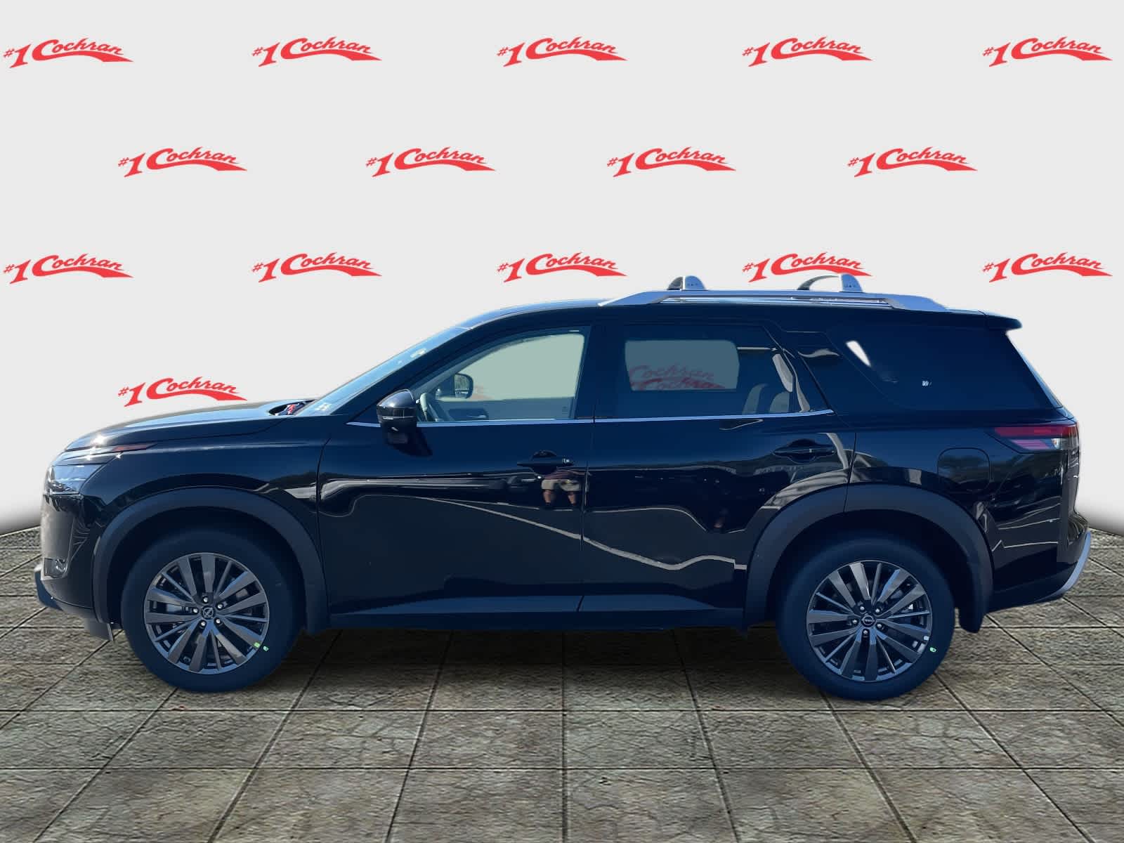 2025 Nissan Pathfinder SL photo 6