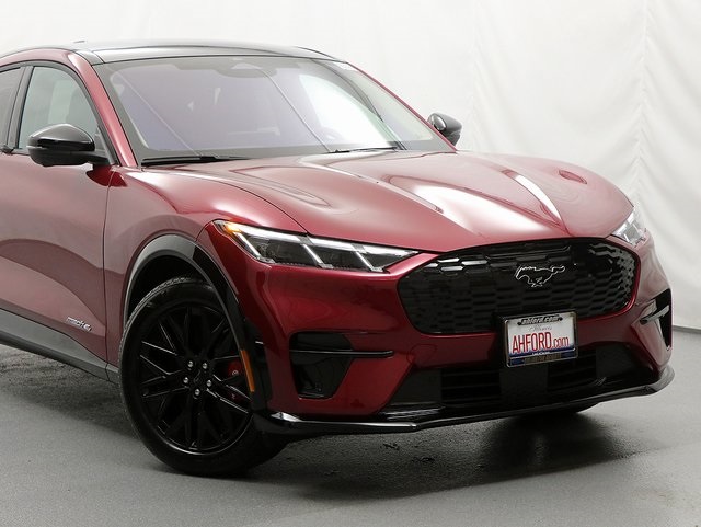 2025 Ford Mustang Mach-E Premium photo 2