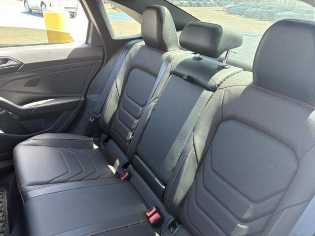 Used 2024 Pure Gray w/Deep Black Roof Volkswagen Autobahn image 27