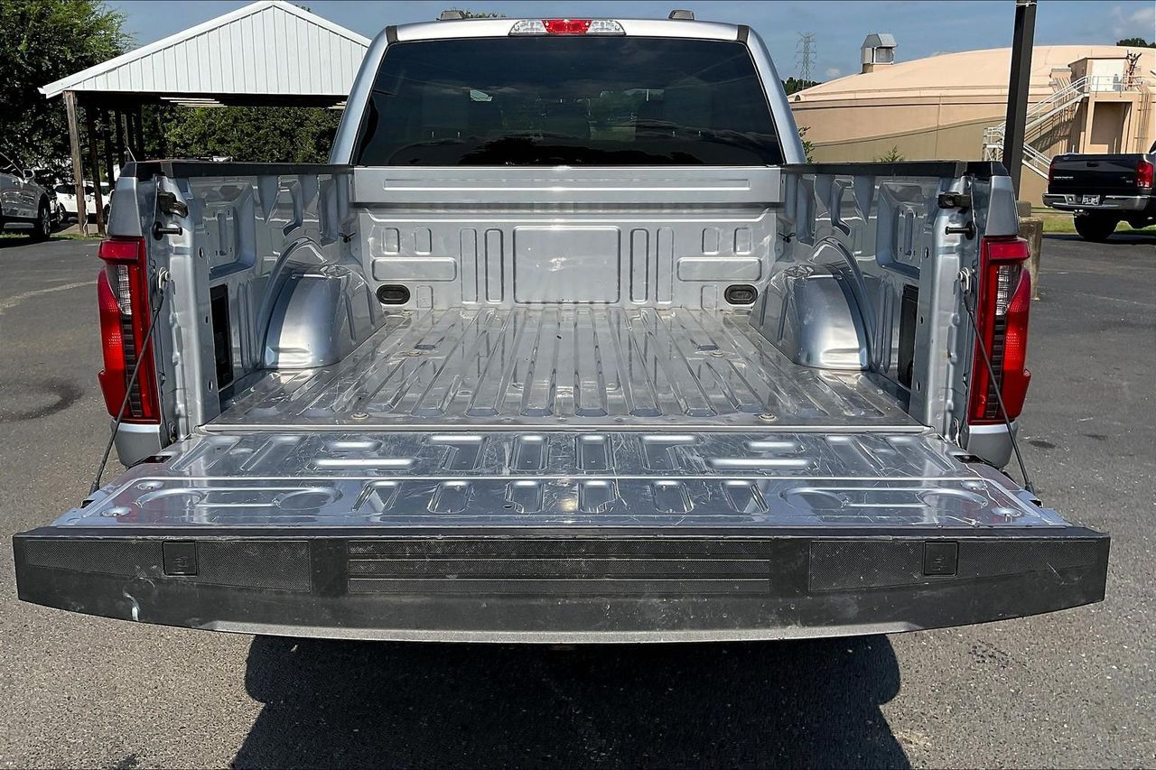 2024 Ford F-150 XLT photo 7