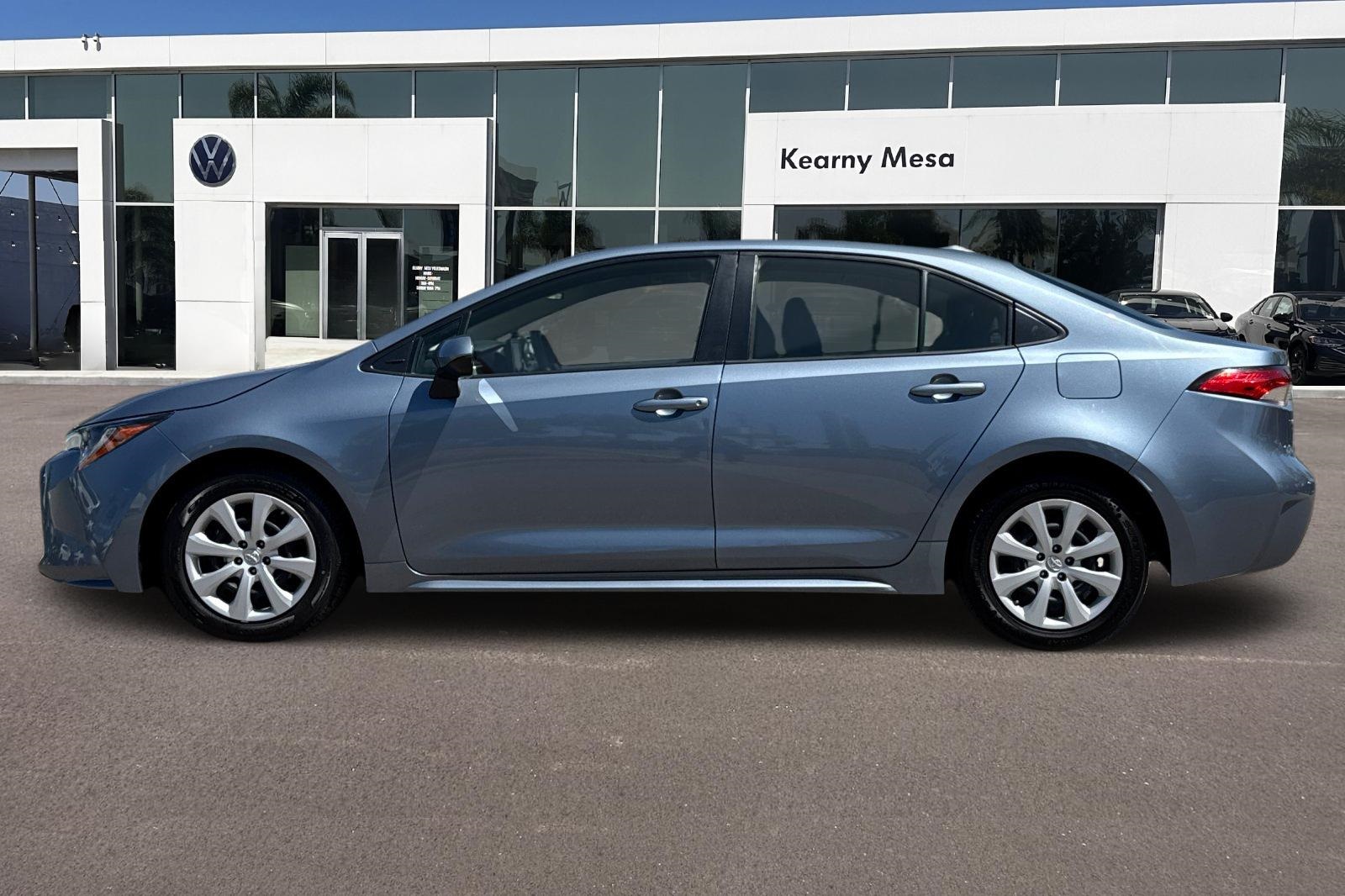 2022 Toyota Corolla LE photo 6