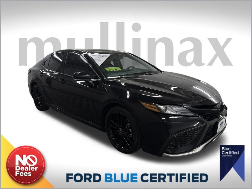 2024 Toyota Camry XSE's photo