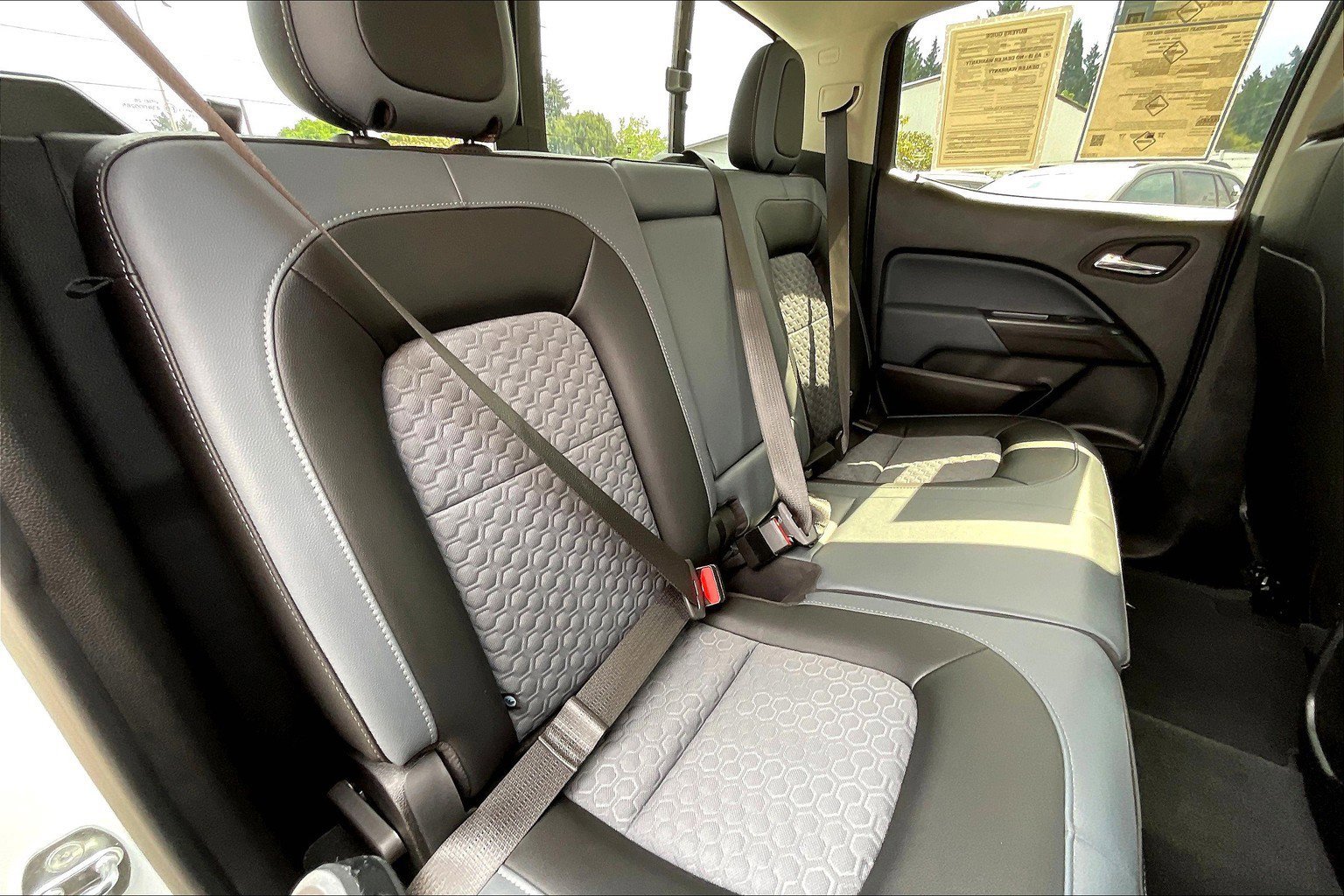 2022 Chevrolet Colorado Z71 photo 23