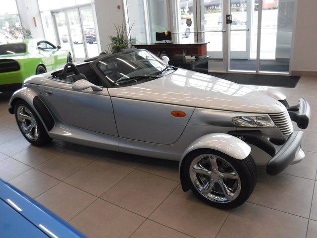 2000 Plymouth Prowler Base photo 11