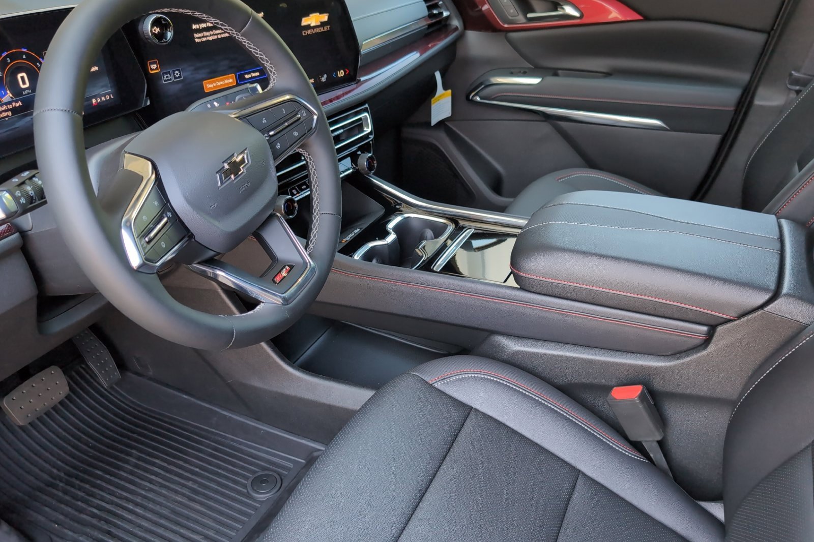 2026 Chevrolet Traverse Z71 photo 10