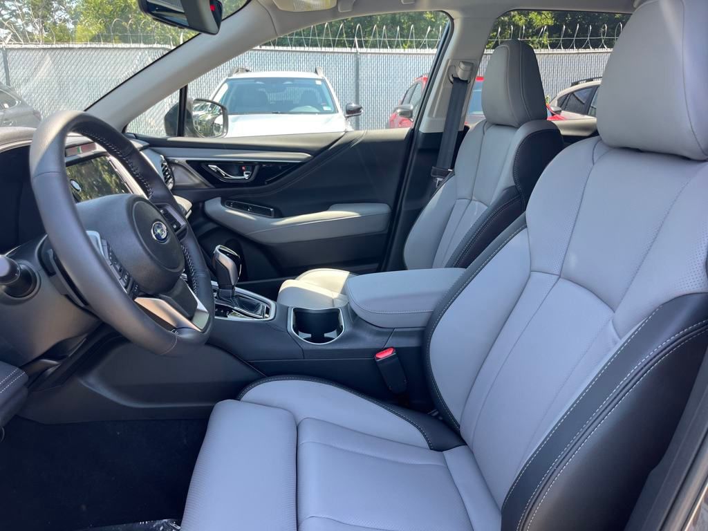 2025 Subaru Outback Limited photo 11